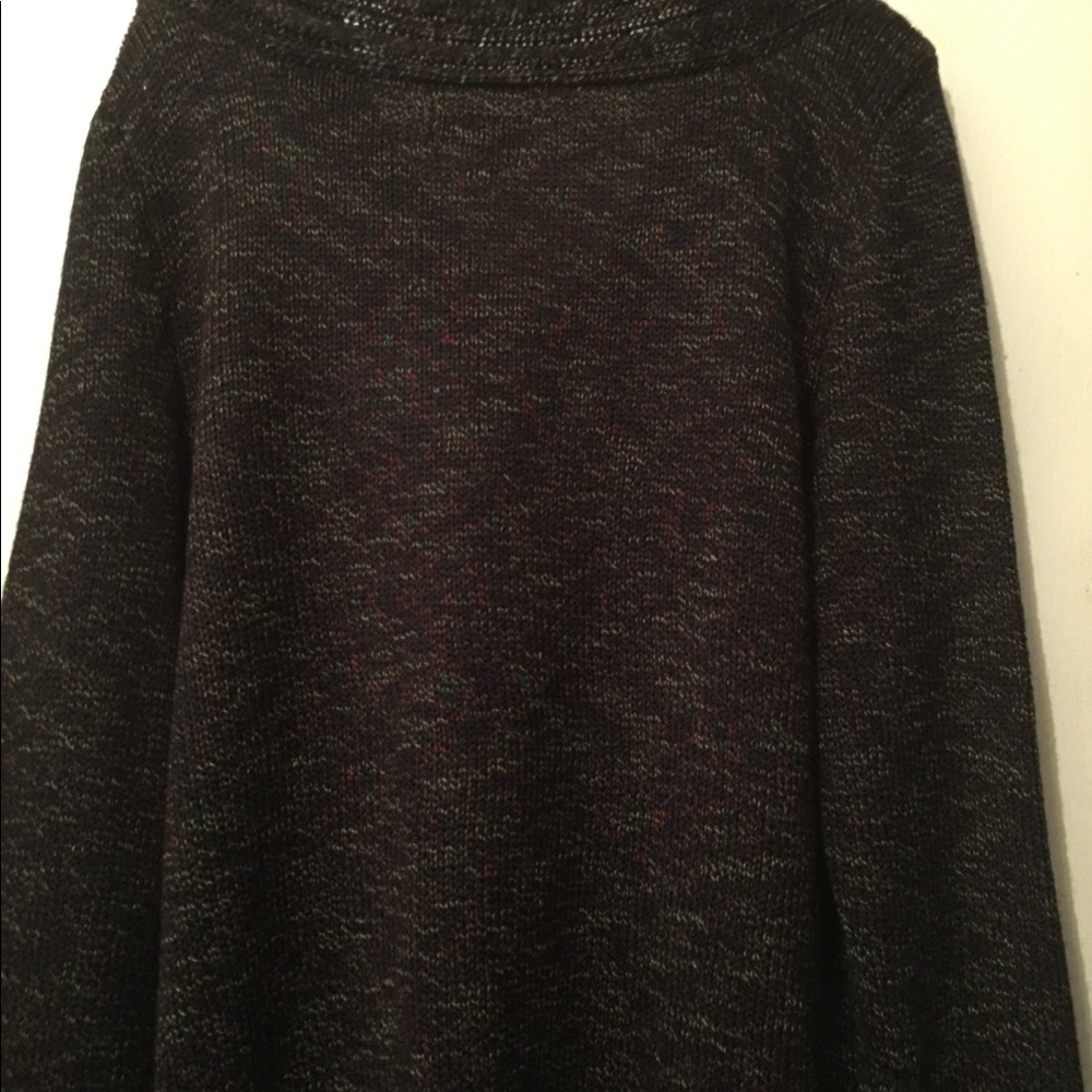 Sweater - Picture 5 of 5